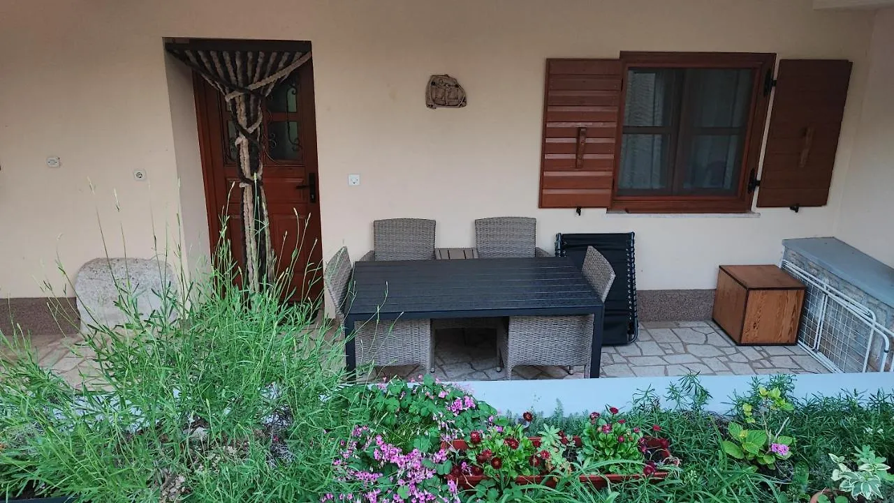 Apartment Dado Porec 0*,